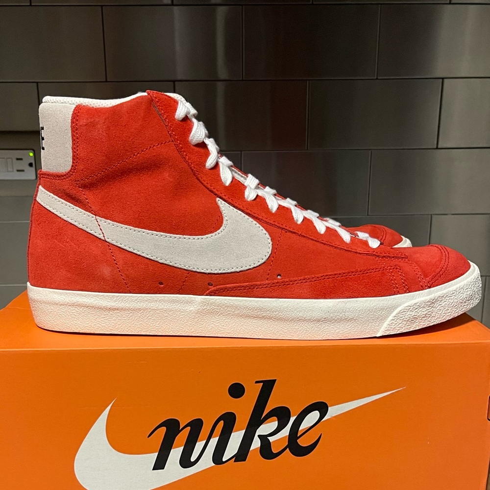 Nike Blazer Mid 77 Habanero Red